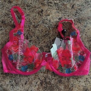 Floral Lace Bra in Pink